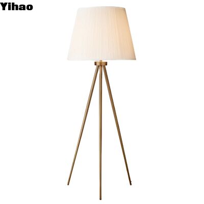 acheter Lampadaire LED en laiton à hauteur réglable personnalisé avec lumière blanche chaude 3 500 K pour hôtel et salon fabrication en ligne