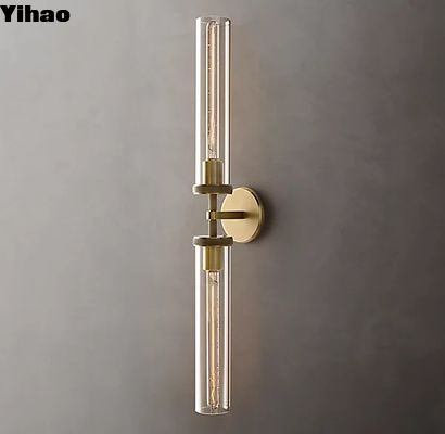 Lampes murales décoratives en laiton faciles à installer avec la méthode de vis