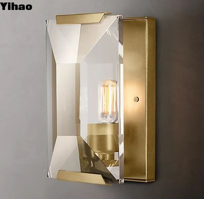 Lampes murales décoratives câblées