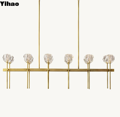 Chandelier linéaire double en verre transparent de 60 pouces câblé pour montage au plafond dans un restaurant
