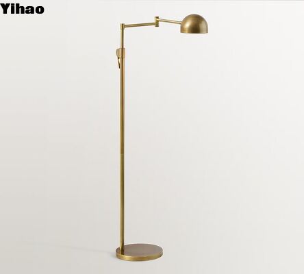 Lampadaire en laiton au design personnalisé avec hauteur réglable et style moderne pour salon et chambre à coucher