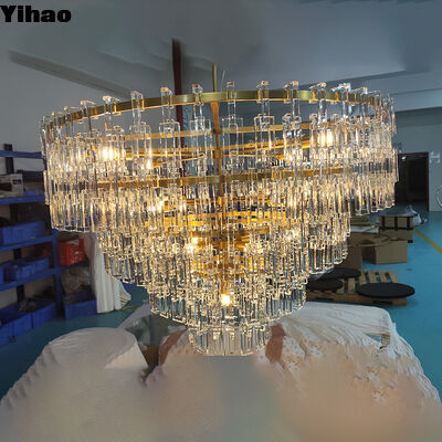 Yihao Factory Direct Custom Grand K9 Luxe Corps en laiton Lustre à l'ombre de cristal avec 3500K Blanc chaud pour chambre d'hôtel et salon